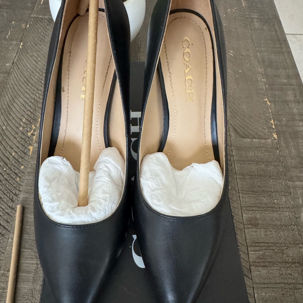 Coach Black Heeled Shoes Sleek Design